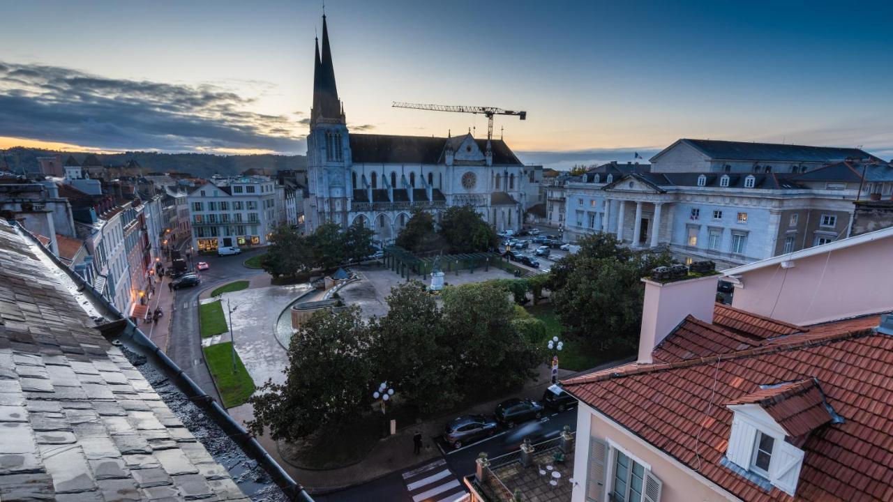 Appartement Coeur De Ville - Au Calme - Wifi - Four, Lave-Seche Linge Pau Exterior foto